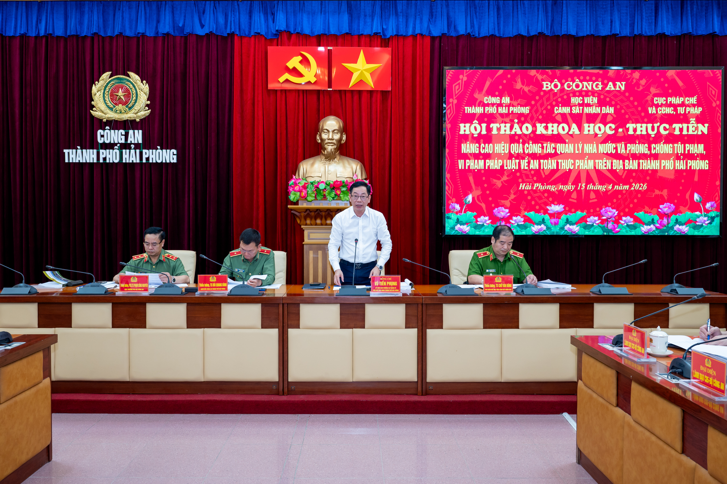 Hội thảo khoa học - thực tiễn nâng cao hiệu quả công tác quản lý nhà nước và phòng chống tội phạm, vi phạm pháp luật về an toàn thực phẩm trên địa bàn thành phố Hải Phòng